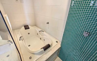 f4777f03-77c4-4b6f-b9f8-356a37b6c644